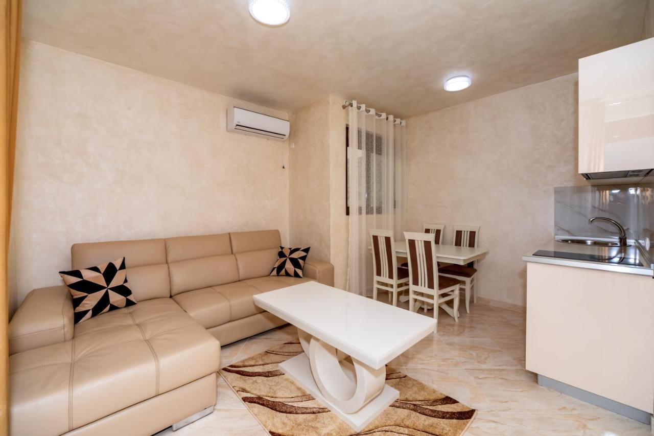 Apartment Kaom Lux Dobra Voda
