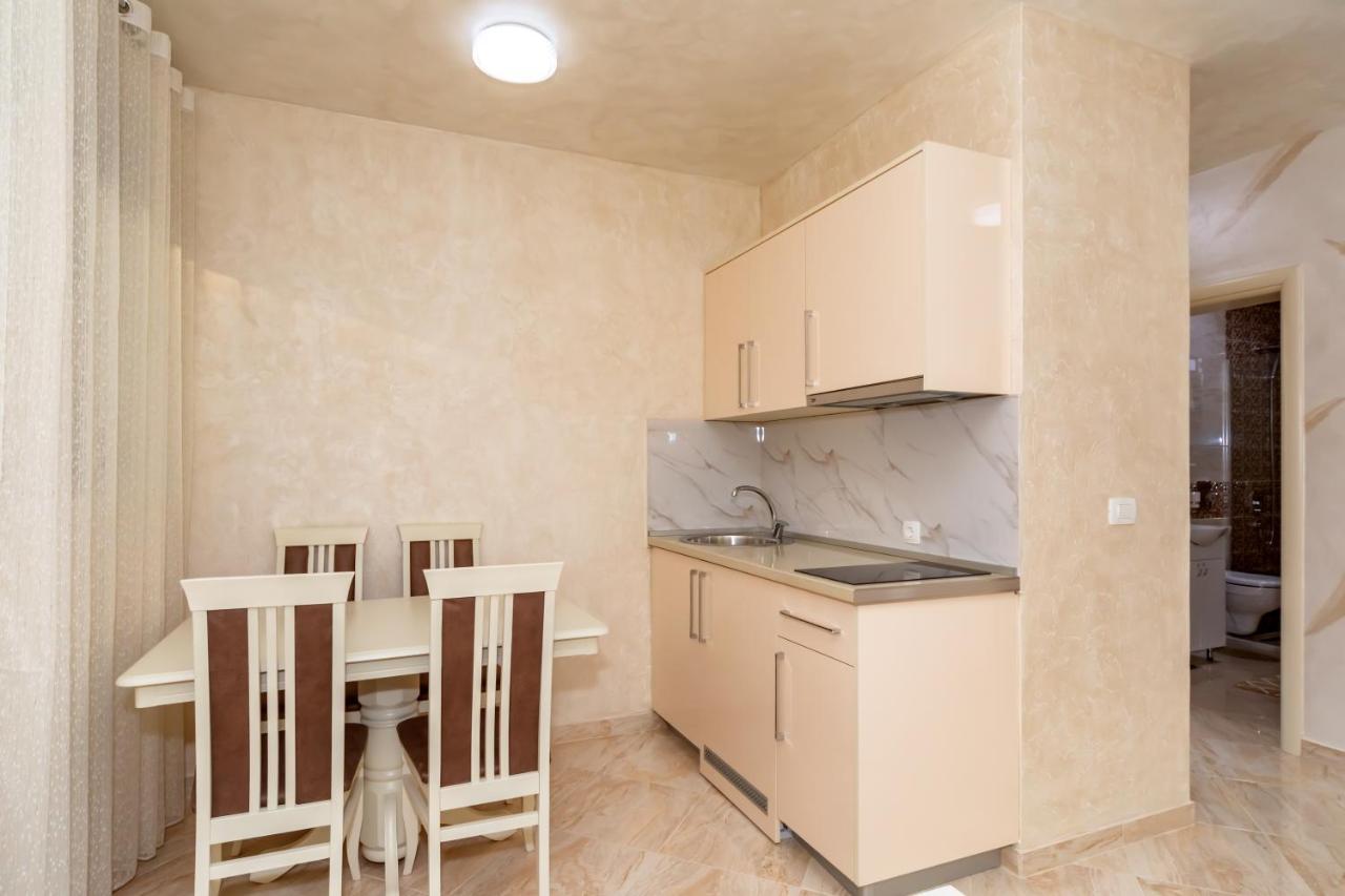 Kaom Lux Apartment Dobra Voda