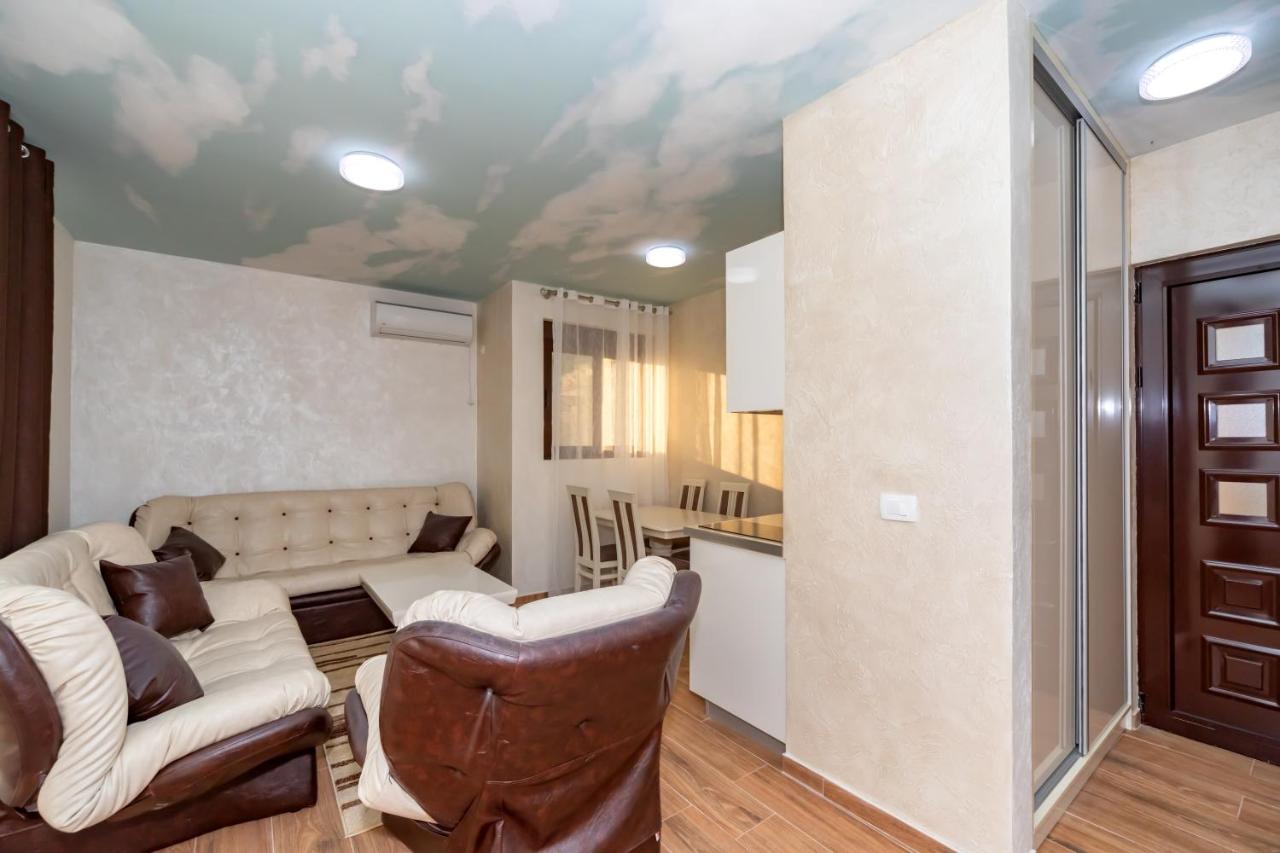 Kaom Lux Apartment Dobra Voda