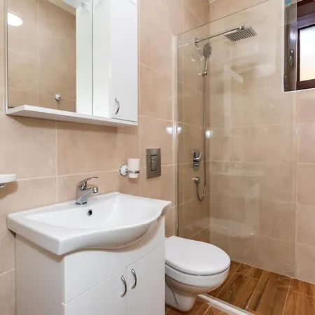 Kaom Lux Apartment Dobra Voda Exterior photo